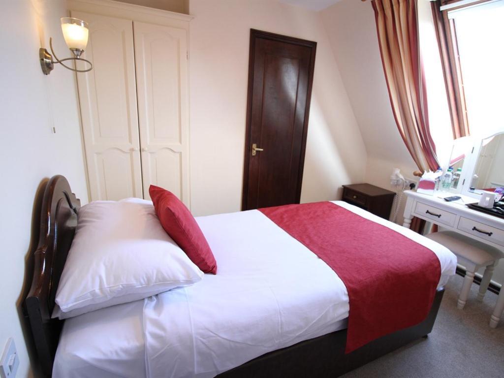 Pilgrims Hotel Кентербері Номер фото