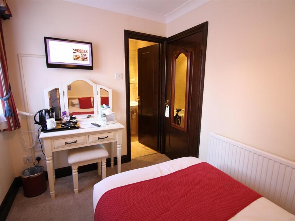 Pilgrims Hotel Кентербері Номер фото